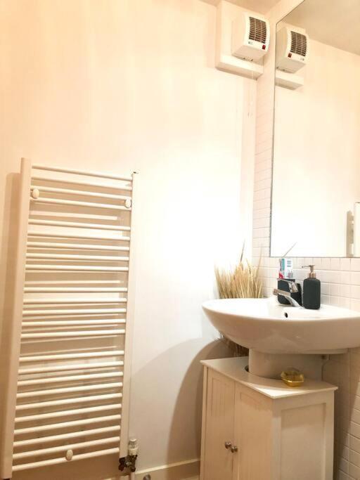 Modern Spacious Retreat Full Fibre Wi-Fi & Free Parking אדינבורו מראה חיצוני תמונה